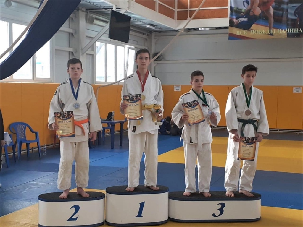 колесников сергей викторович дзюдо. сокол дзюдо саратов. ян зеновкин дзюдо. командный турнир по дзюдо. владимир данилишин дзюдо.